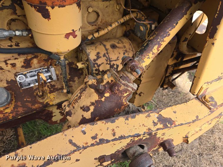 image for item EV5947 Toro tractor