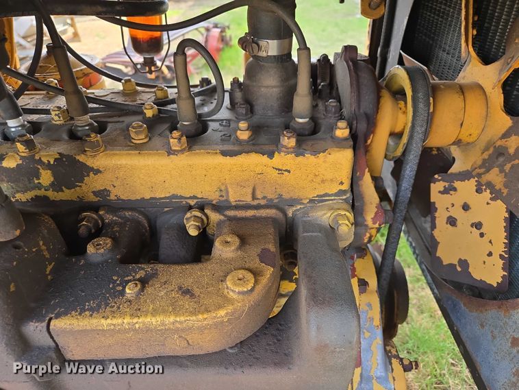 image for item EV5947 Toro tractor