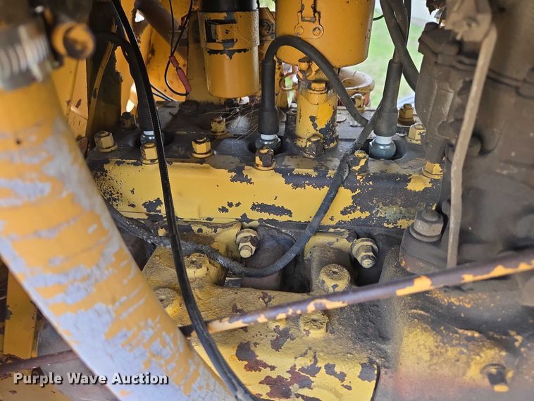 image for item EV5947 Toro tractor