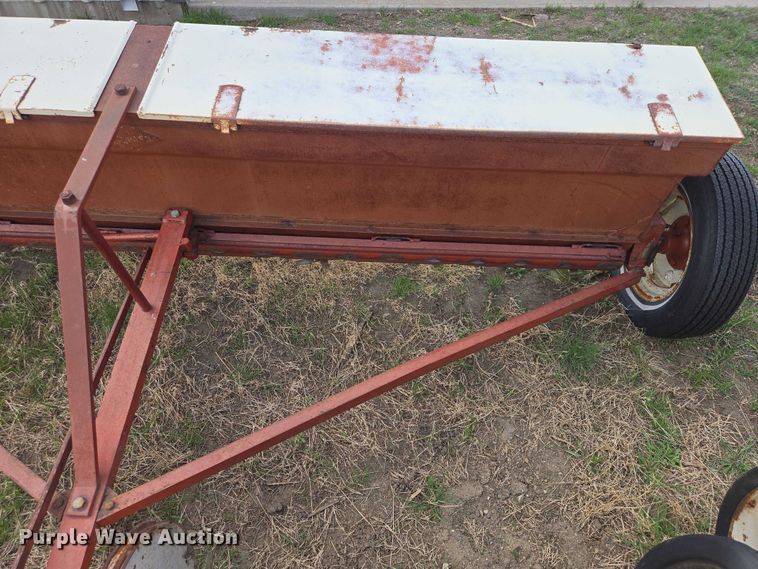 image for item EV5948 (2) Gandy drop seeders