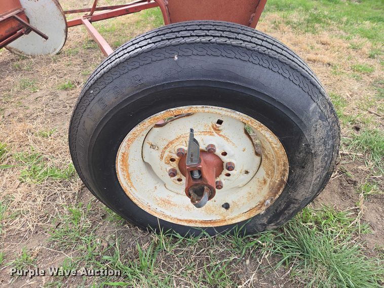 image for item EV5948 (2) Gandy drop seeders
