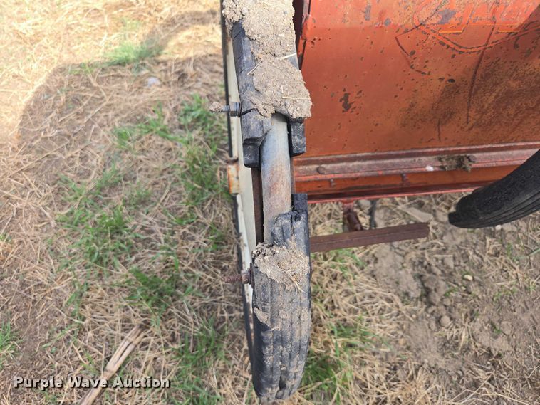 image for item EV5948 (2) Gandy drop seeders