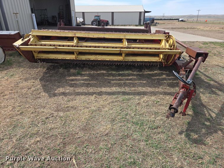 image for item EV5949 New Holland 490 swather / windrower