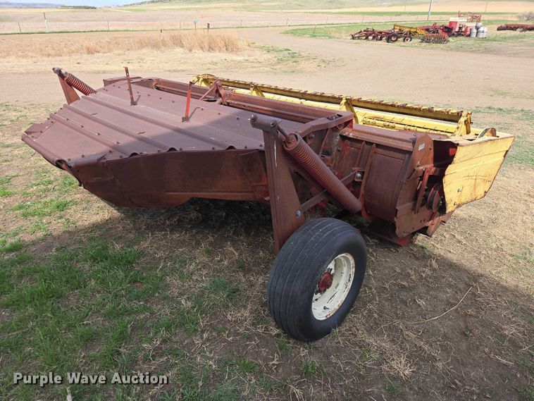 image for item EV5949 New Holland 490 swather / windrower