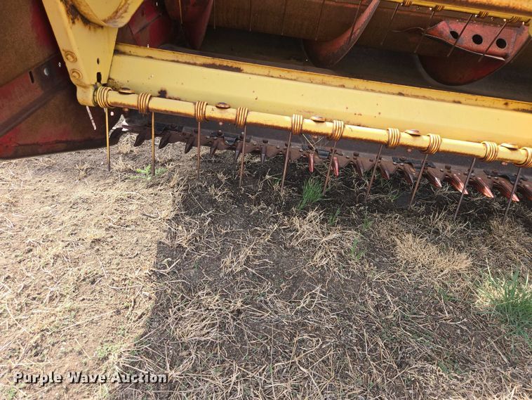 image for item EV5949 New Holland 490 swather / windrower