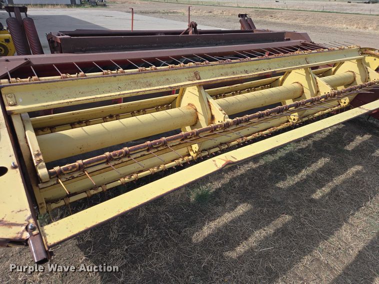 image for item EV5949 New Holland 490 swather / windrower