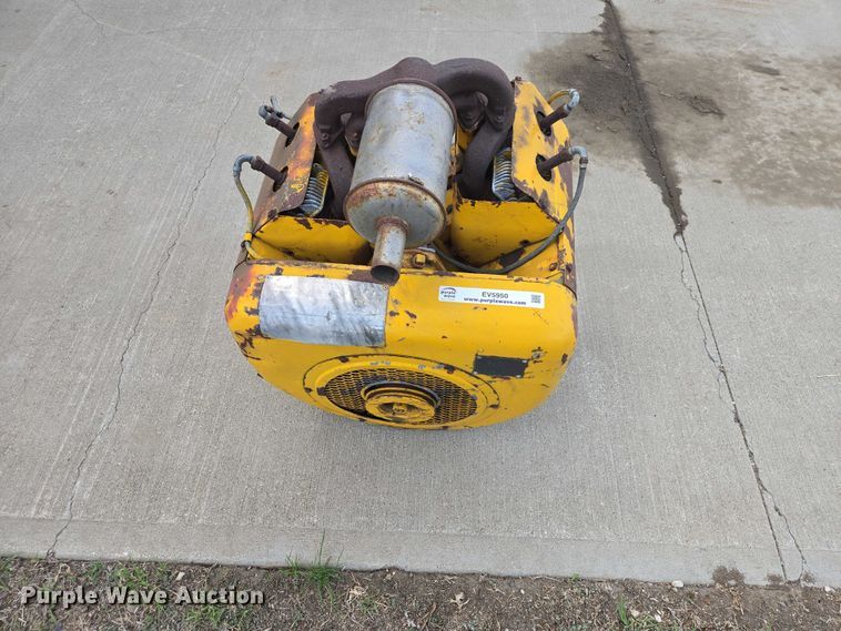 image for item EV5950 Wisconsin MVF4F engine