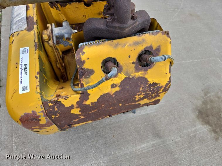 image for item EV5950 Wisconsin MVF4F engine