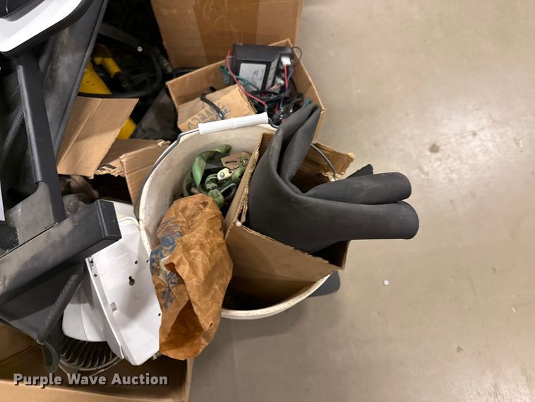image for item EV7672 Automotive parts