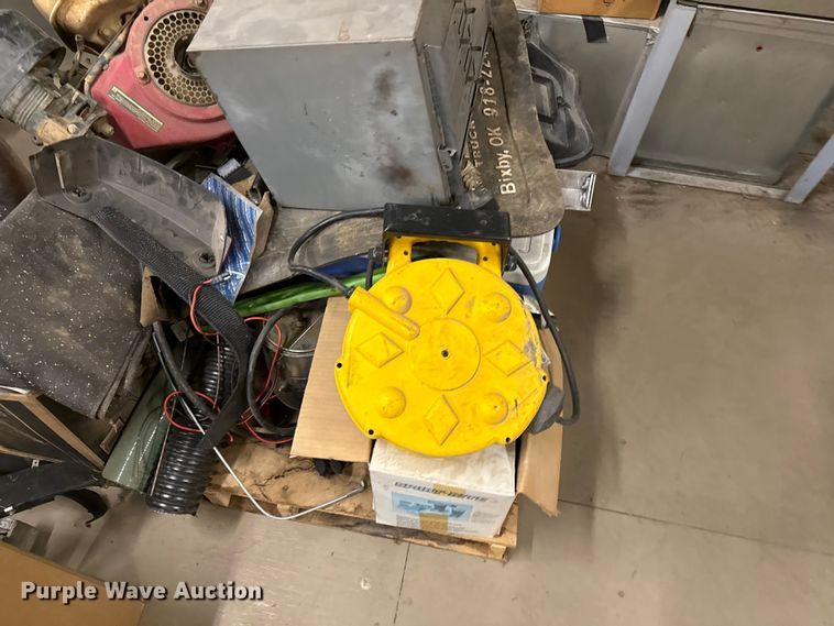 image for item EV7672 Automotive parts