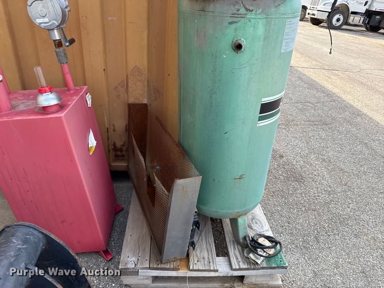 image for item EV7674 Speedair air compressor