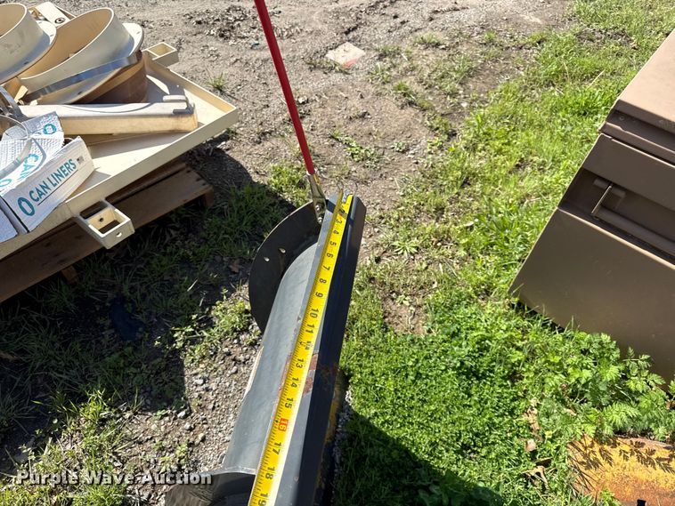 image for item EV7675 Bobcat skid steer snow plow