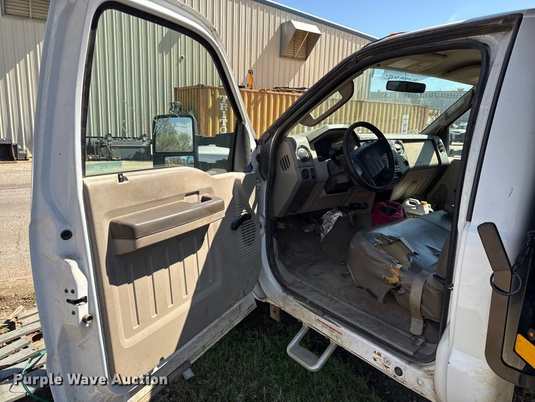 image for item EV7681 2008 Ford F550 dump truck