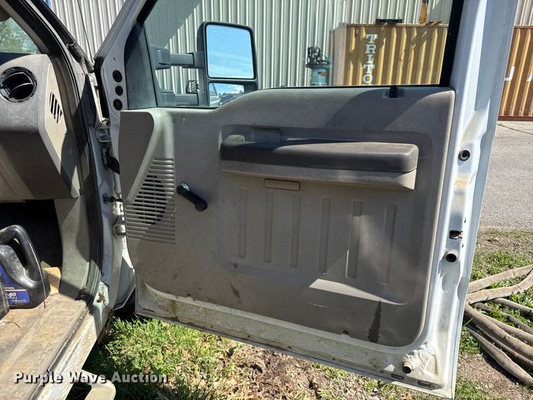 image for item EV7681 2008 Ford F550 dump truck