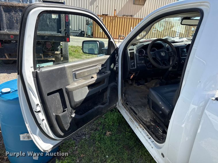 image for item EV7682 2018 RAM 1500 pickup truck