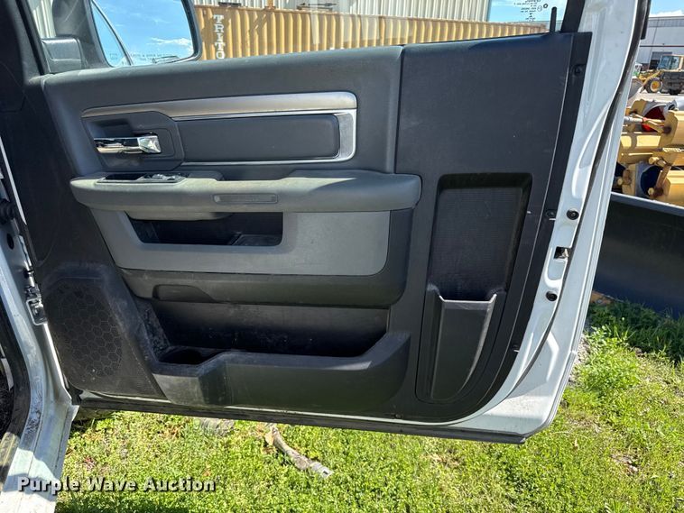 image for item EV7682 2018 RAM 1500 pickup truck