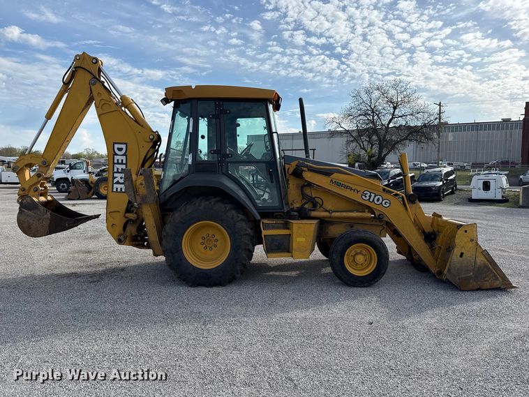 image for item EV7684 2004 John Deere 310G backhoe