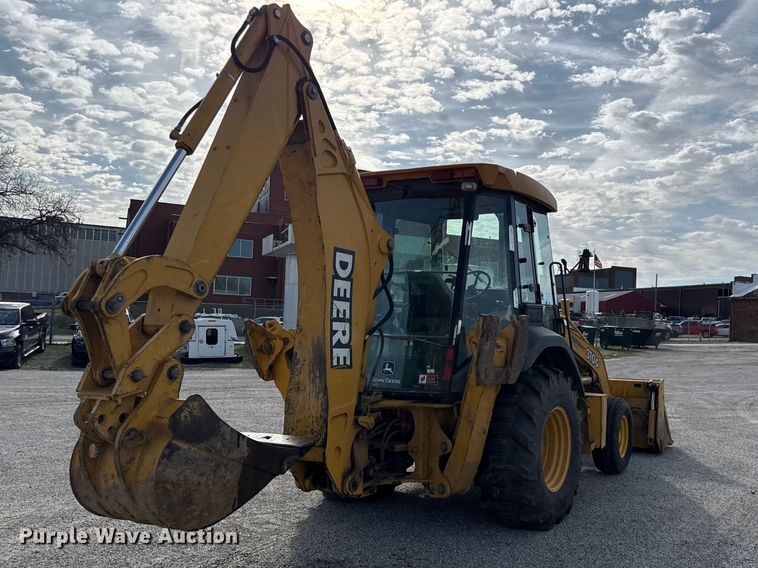 image for item EV7684 2004 John Deere 310G backhoe