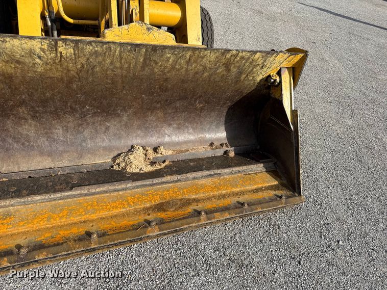 image for item EV7684 2004 John Deere 310G backhoe