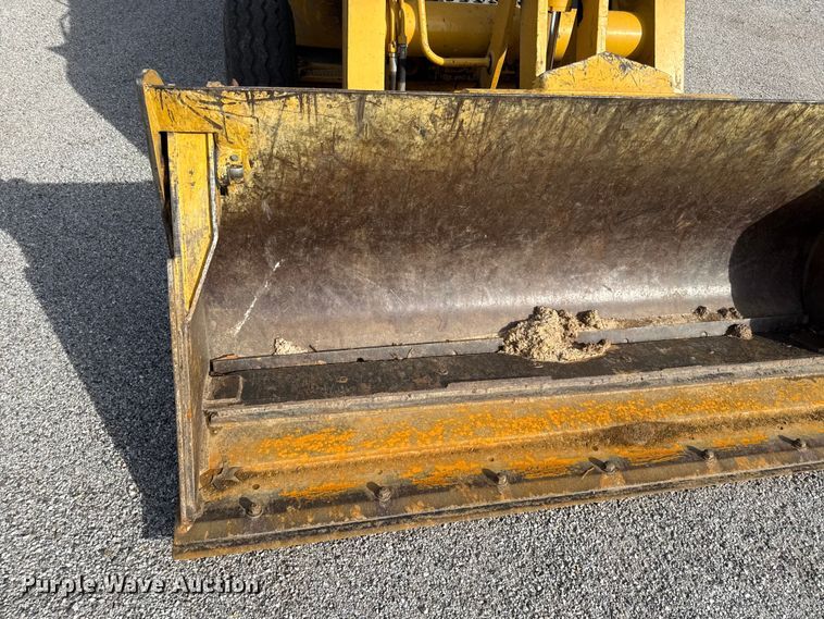 image for item EV7684 2004 John Deere 310G backhoe