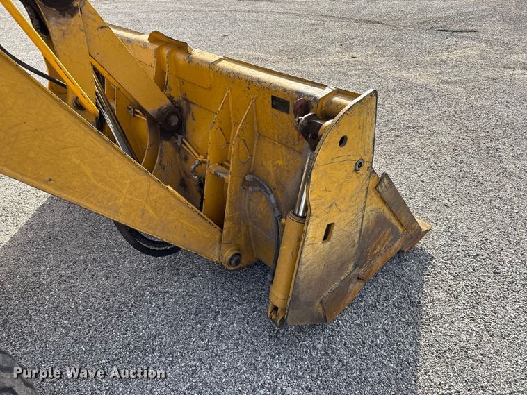 image for item EV7684 2004 John Deere 310G backhoe