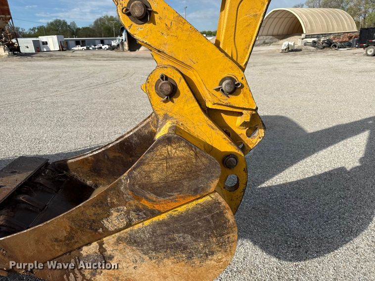 image for item EV7684 2004 John Deere 310G backhoe