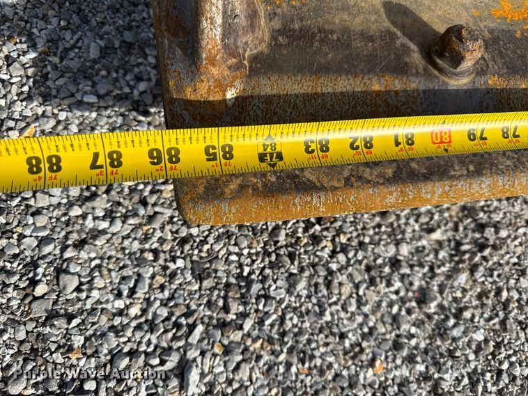 image for item EV7684 2004 John Deere 310G backhoe