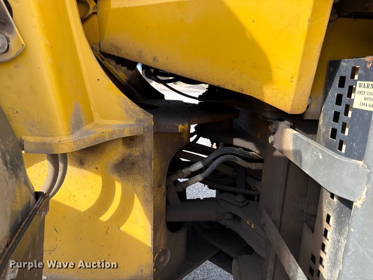image for item EV7685 1998 Komatsu WA180-3L wheel loader