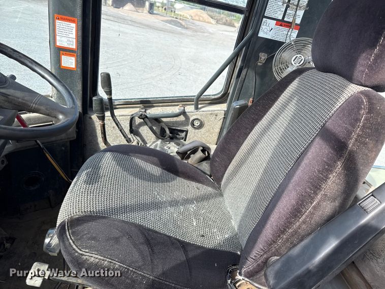 image for item EV7685 1998 Komatsu WA180-3L wheel loader