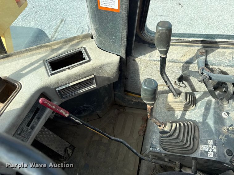 image for item EV7685 1998 Komatsu WA180-3L wheel loader