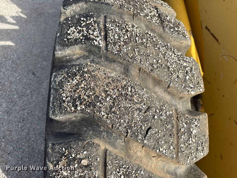 image for item EV7685 1998 Komatsu WA180-3L wheel loader