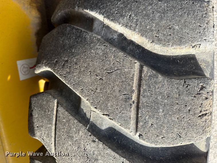 image for item EV7685 1998 Komatsu WA180-3L wheel loader
