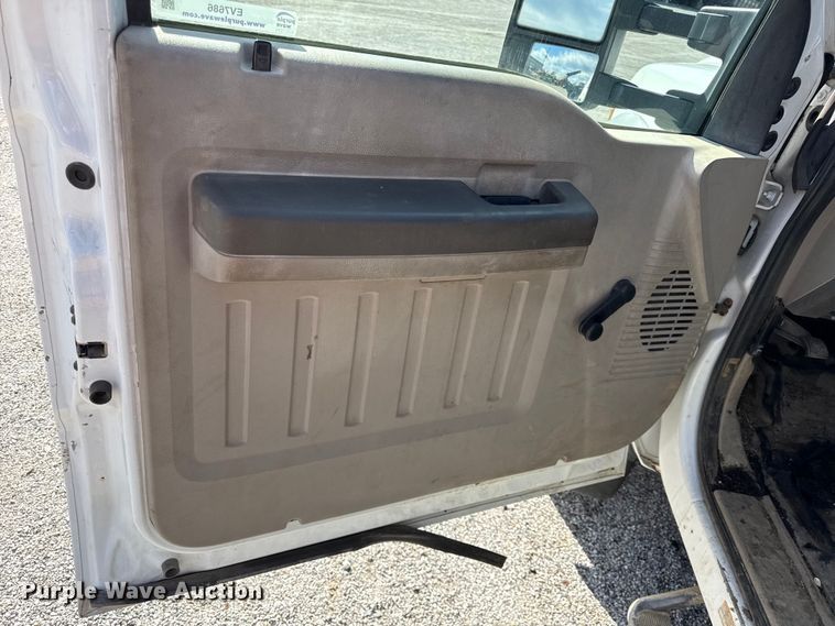 image for item EV7686 2008 Ford F550 dump truck