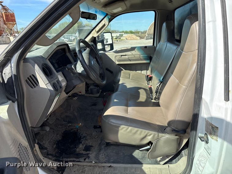 image for item EV7686 2008 Ford F550 dump truck