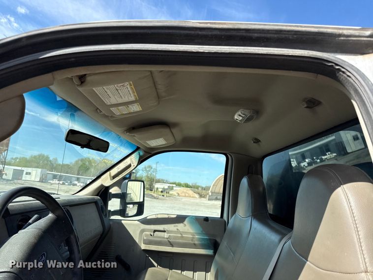 image for item EV7686 2008 Ford F550 dump truck