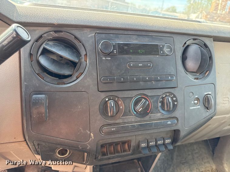 image for item EV7686 2008 Ford F550 dump truck