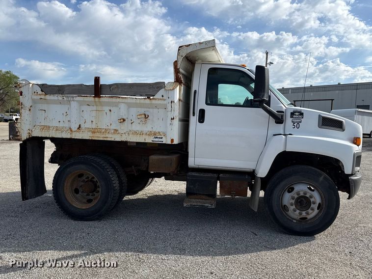 image for item EV7687 2005 Chevrolet C6500 dump truck