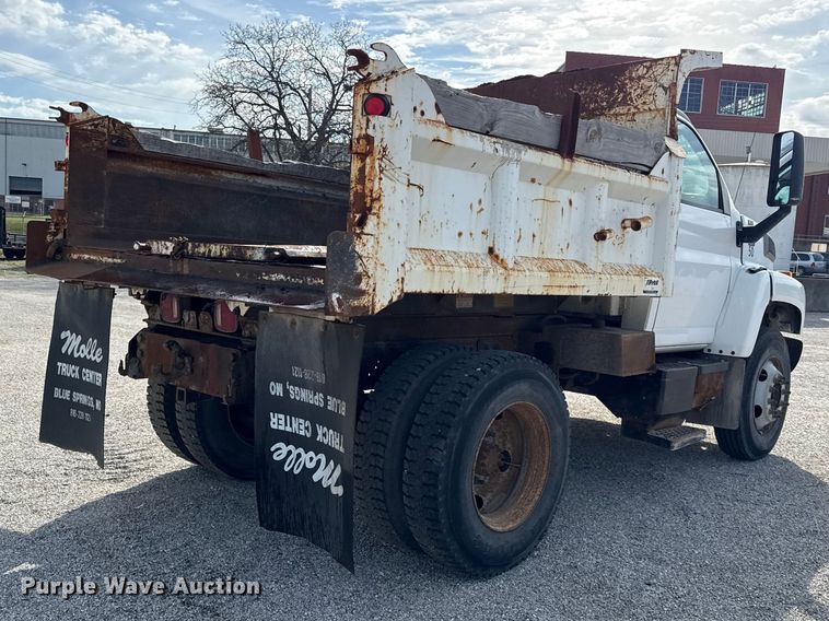image for item EV7687 2005 Chevrolet C6500 dump truck