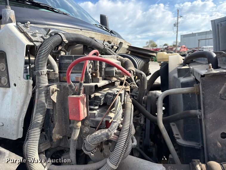 image for item EV7687 2005 Chevrolet C6500 dump truck