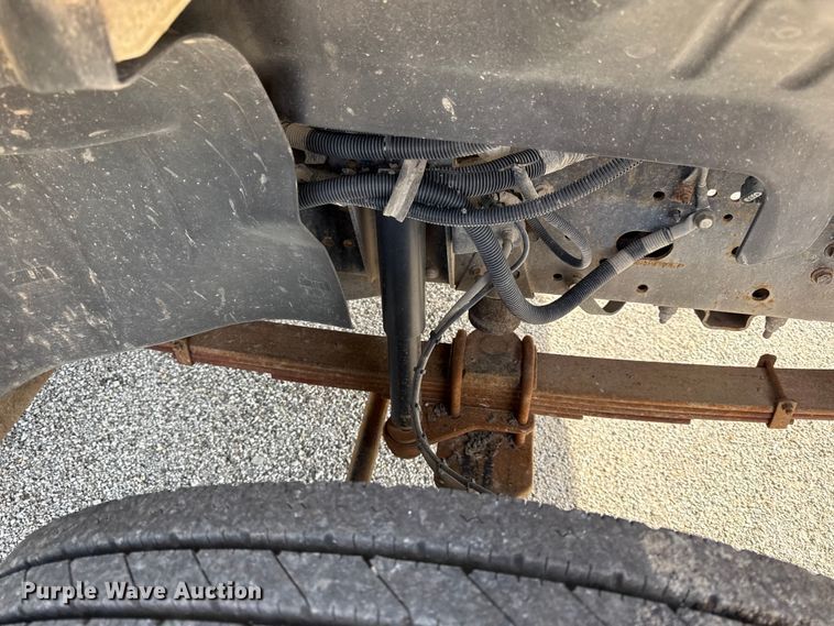 image for item EV7687 2005 Chevrolet C6500 dump truck