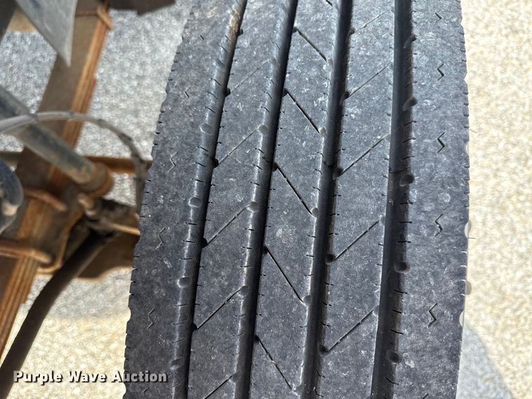 image for item EV7687 2005 Chevrolet C6500 dump truck