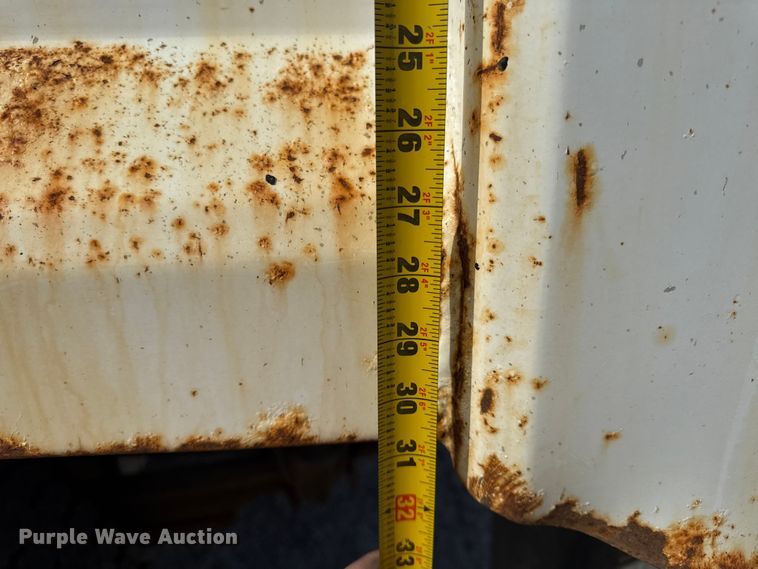 image for item EV7687 2005 Chevrolet C6500 dump truck