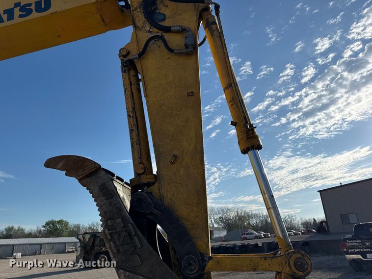 image for item EV7691 2007 Komatsu PC200LC-8 excavator
