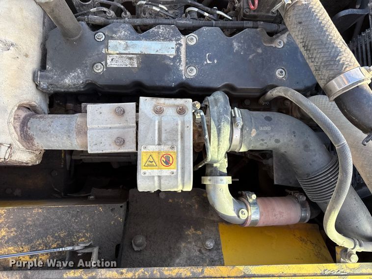 image for item EV7691 2007 Komatsu PC200LC-8 excavator