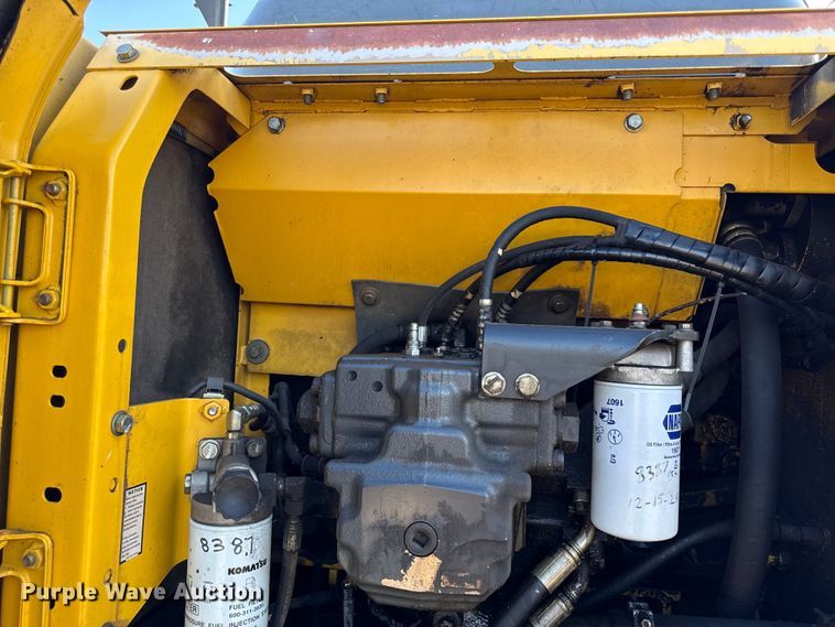 image for item EV7691 2007 Komatsu PC200LC-8 excavator