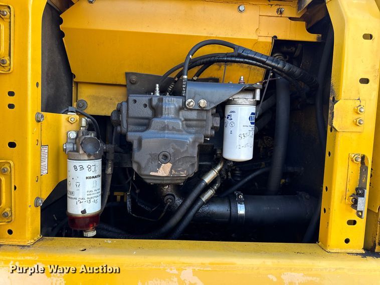 image for item EV7691 2007 Komatsu PC200LC-8 excavator