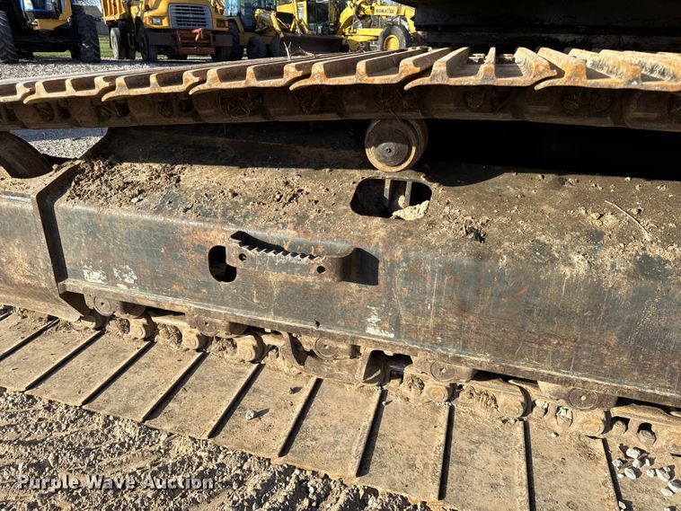 image for item EV7691 2007 Komatsu PC200LC-8 excavator