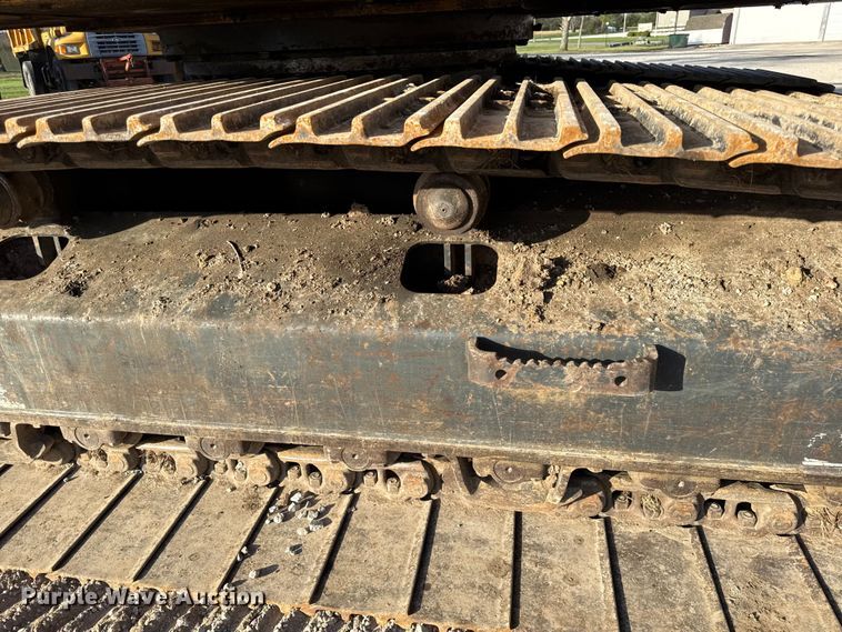 image for item EV7691 2007 Komatsu PC200LC-8 excavator