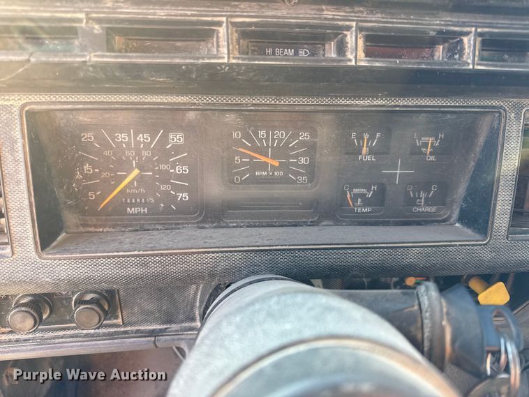 image for item EV7693 1997 Ford F800 dump truck