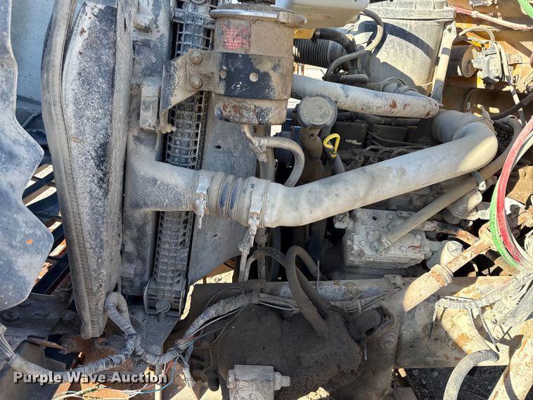 image for item EV7693 1997 Ford F800 dump truck